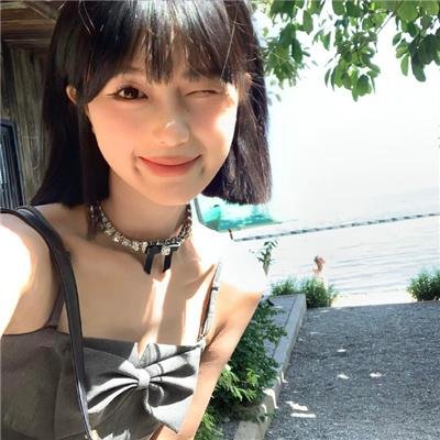 一觉醒来变成妹子